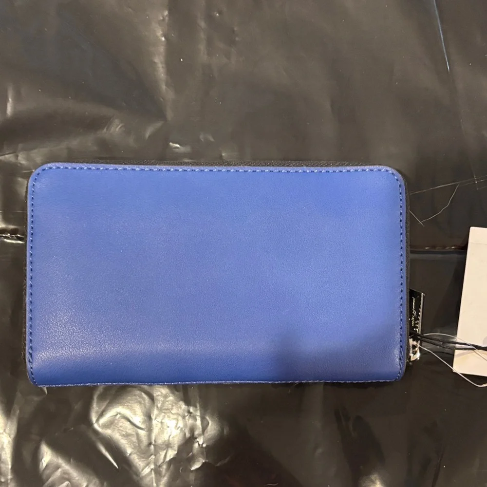 Kendall + Kylie NWT Blue Glitter Star Zip Around Wallet Wristlet Phone Organizer